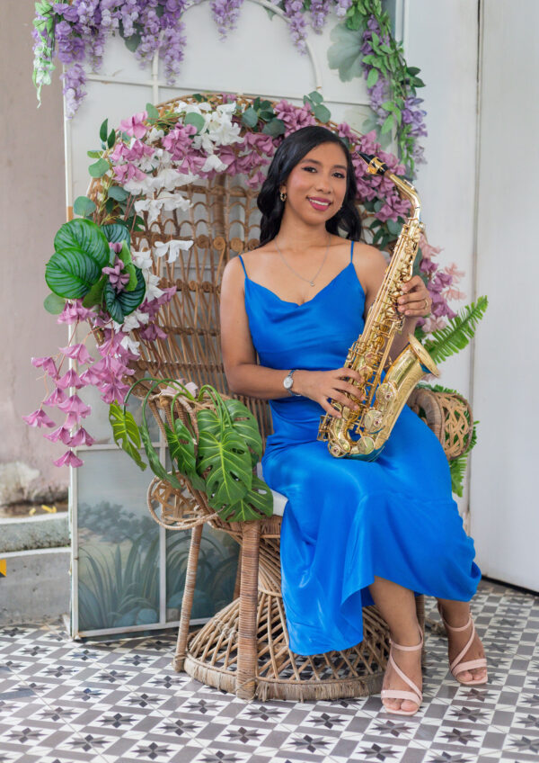 Jayni Gouldbourne Sax
